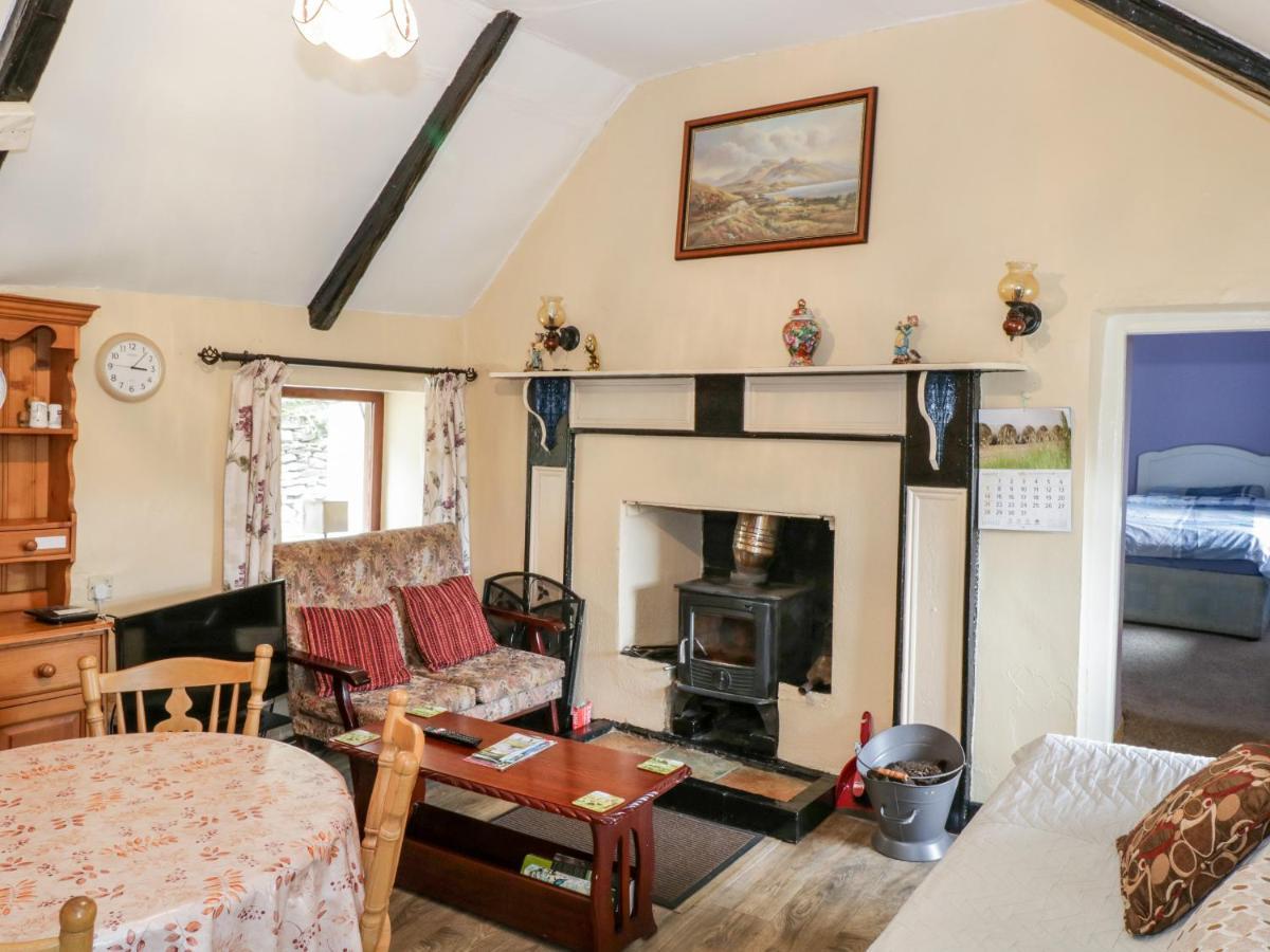 The Thatched Cottage Liscarney ภายนอก รูปภาพ